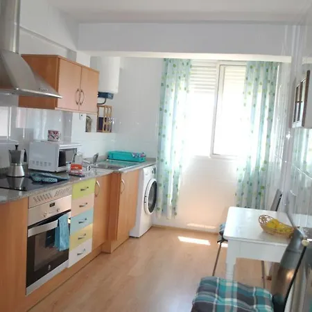 Lindo Y Acogedor Grao Playa Piso 5to Sin Ascensor * Гандия